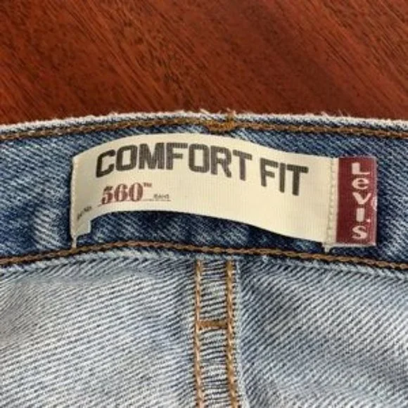 Vintage men’s 560 Levi’s mom jeans - Picture 2 of 10